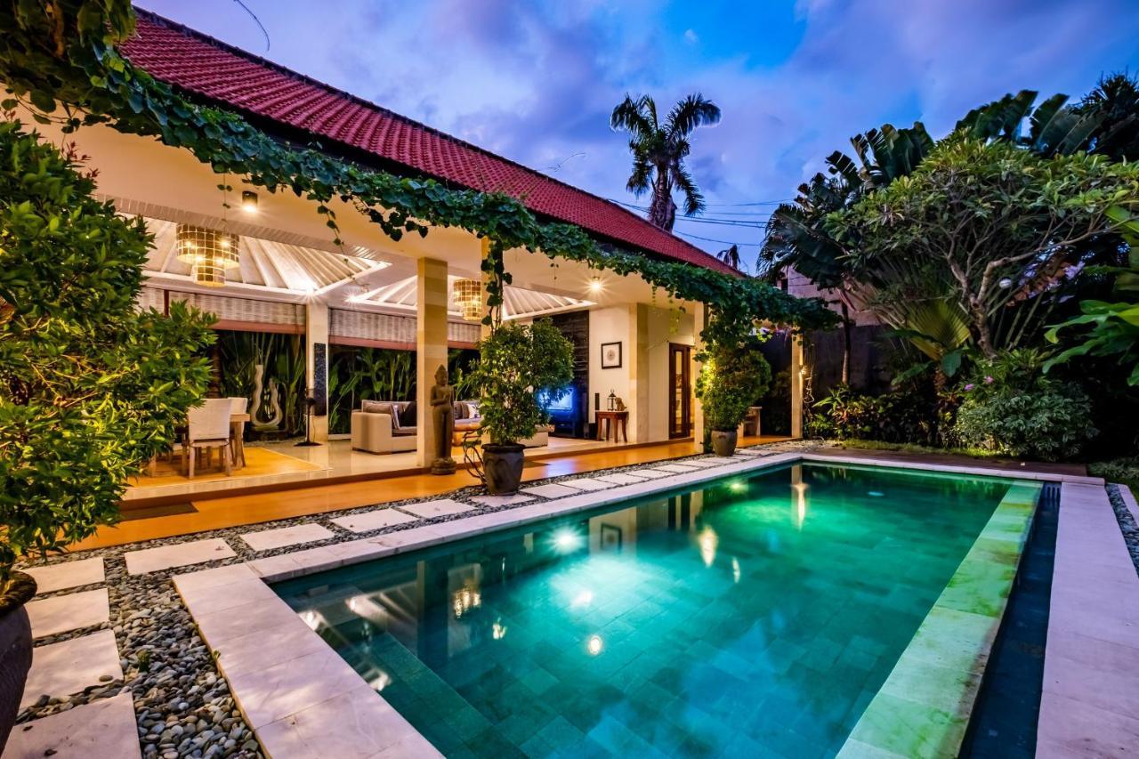 Central Seminyak Villa Martini Exteriér fotografie
